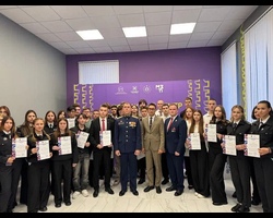 Студент кафедры СИТ А. Собиев и старший преподаватель подполковник М. Скиба приняли участие в торжественном награждении волонтеров